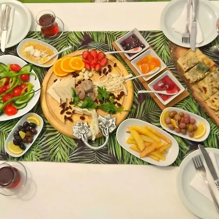 Ξενοδοχείο House Butik 4*